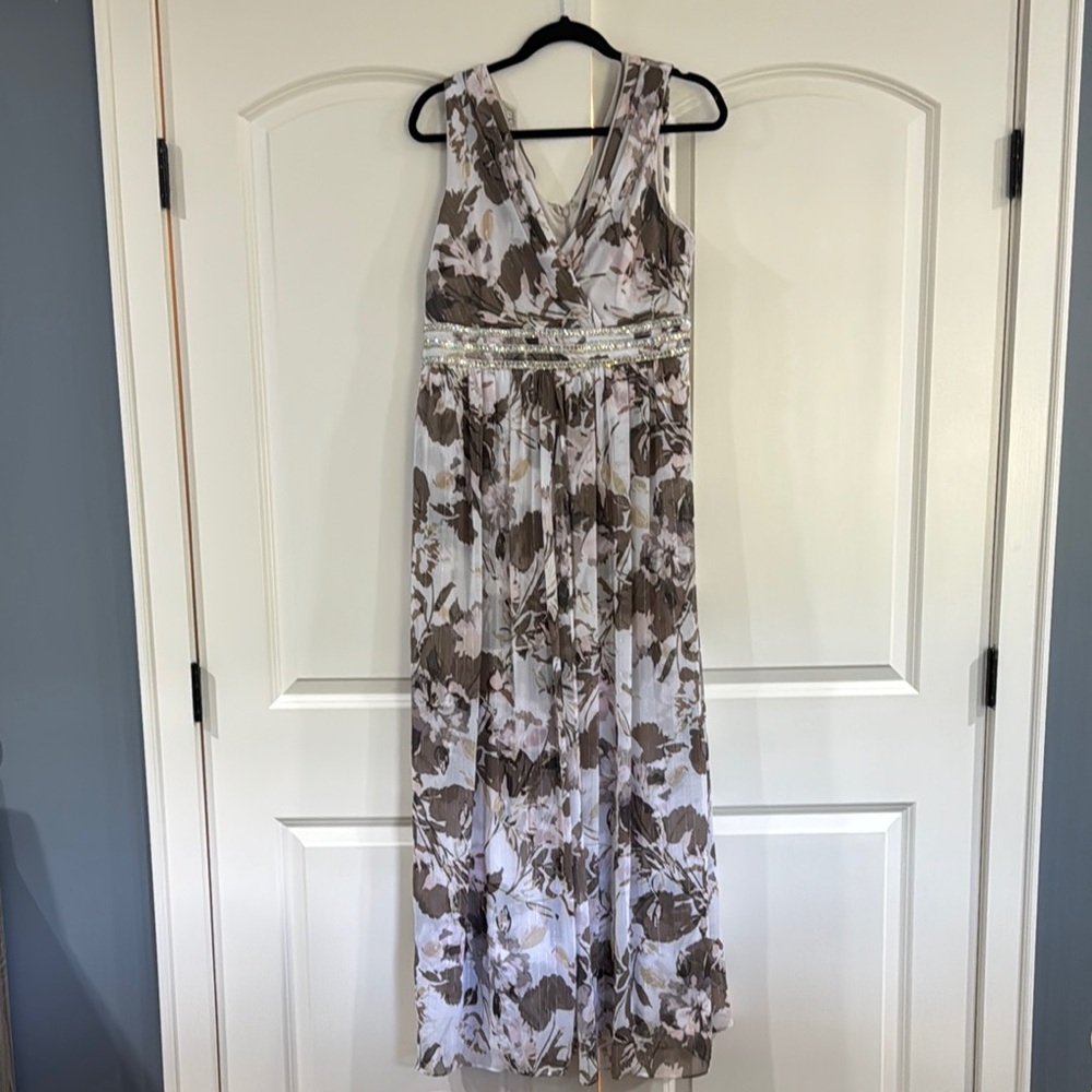 R&M Richards Brown and White Sleeveless V-Neck Maxi Dress